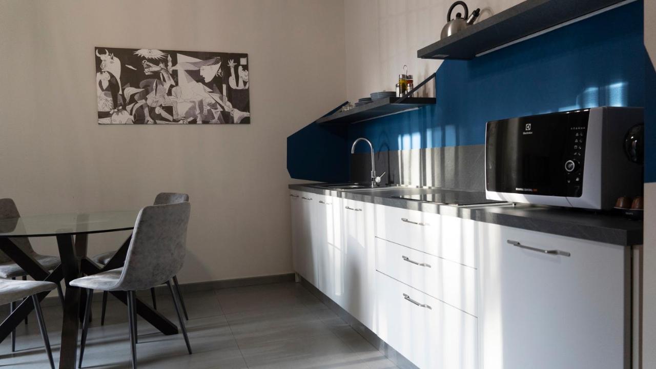 Etna Suite Design Apartments Катанія Екстер'єр фото